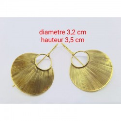 Boucle d'oreille en laiton N°25