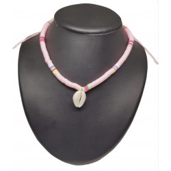 Collier perle fimo rose clair et grand coquillage