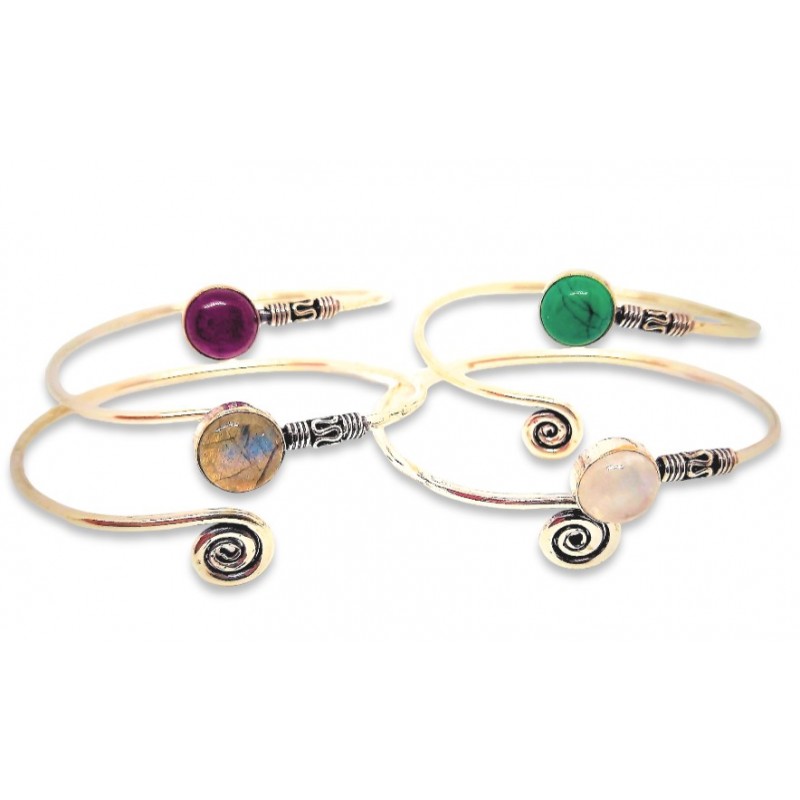 Bracelet plaqué argent monté d'une très belle pierre. N°38