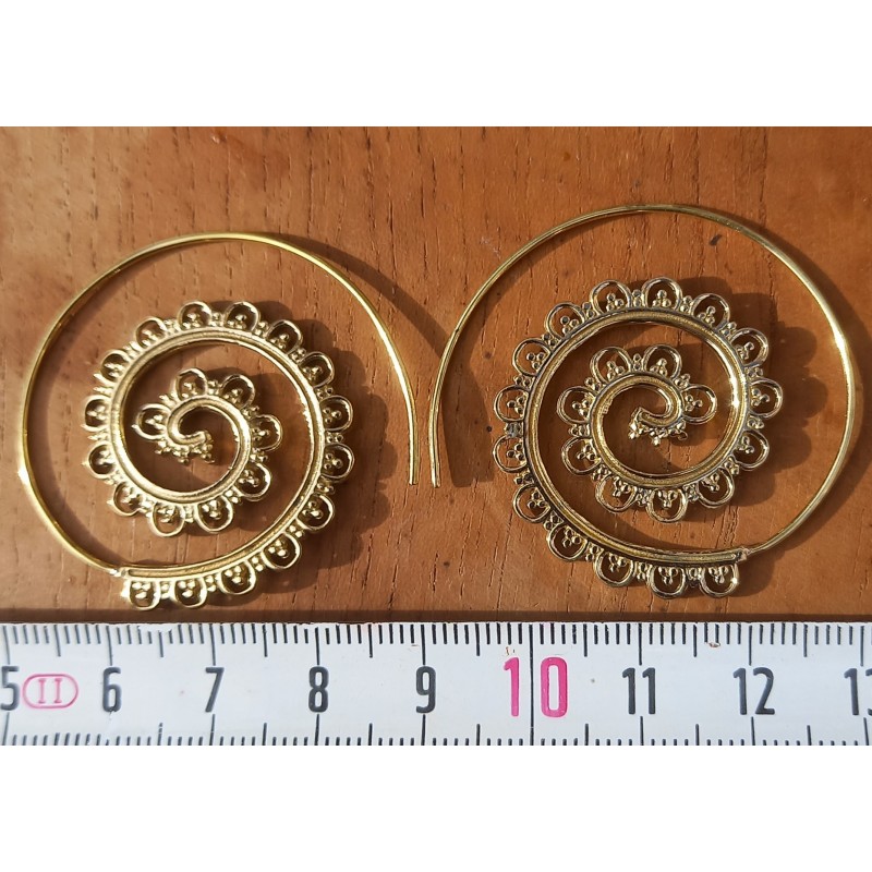 Boucle d'oreille spirale en laiton entièrement N°15
