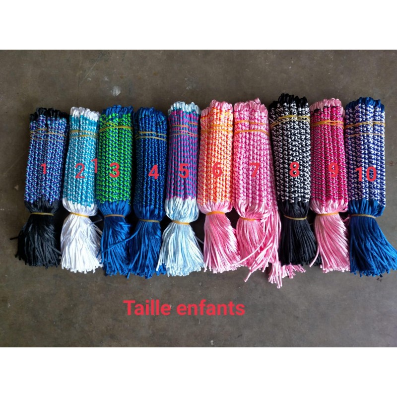 Bracelets taille enfant Brésiliens "porte bonheur".