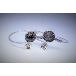 Bracelet argenté plaqué argent monté avec pierre naturelle